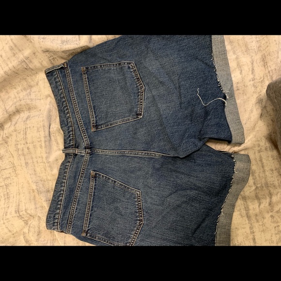Gap Bermuda Shorts - Picture 4 of 4